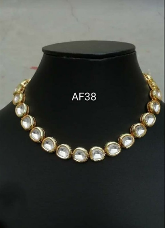 Classic Kundan Choker